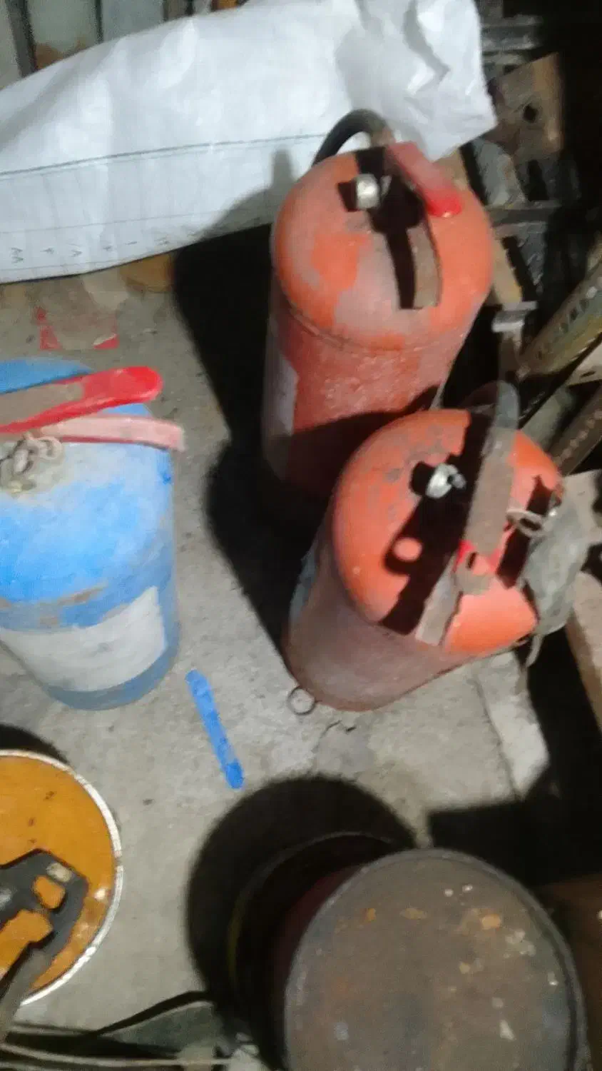 کپسول آتش نشانی|ابزارآلات|بابل, |دیوار