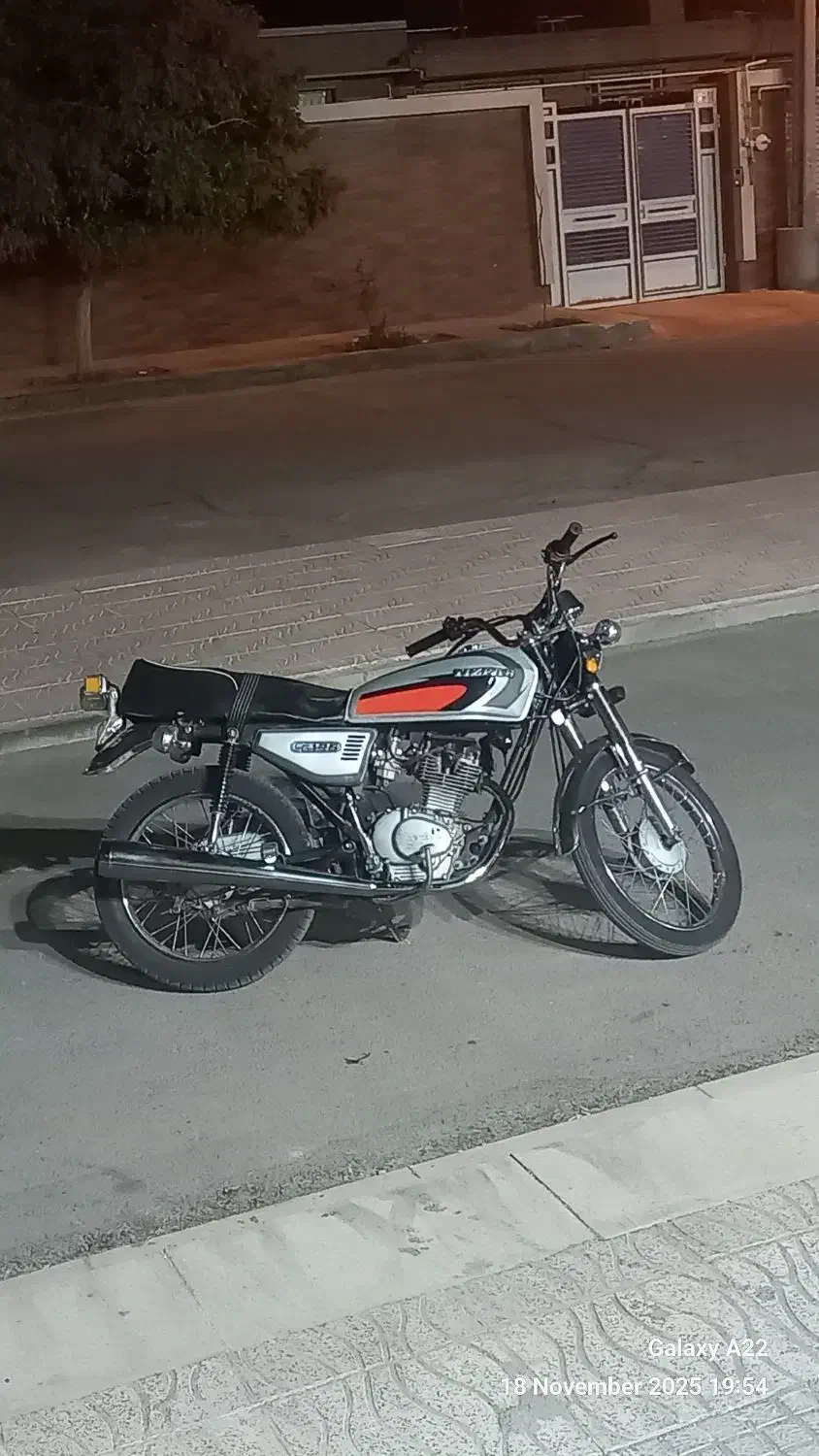 موتور هندا ۱۲۵ وحشی|موتورسیکلت|انار, |دیوار