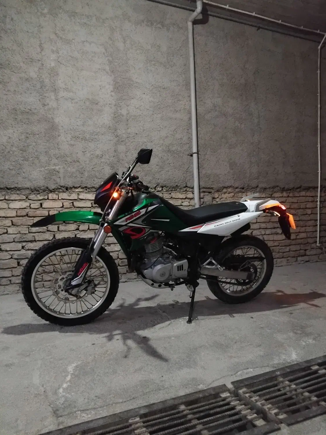 فروش موتور سیکلت پیشرو گلد250 مدل 96|موتورسیکلت|گمیشان, |دیوار