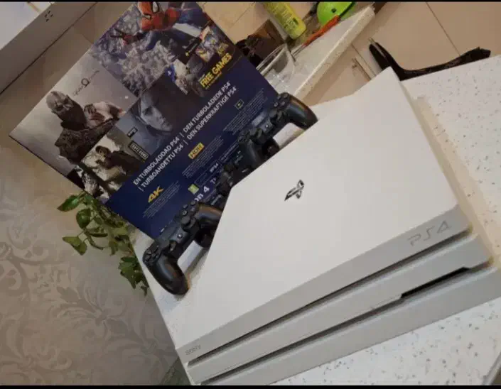 ps4 pr0|کنسول، بازی ویدئویی و آنلاین|همدان, |دیوار