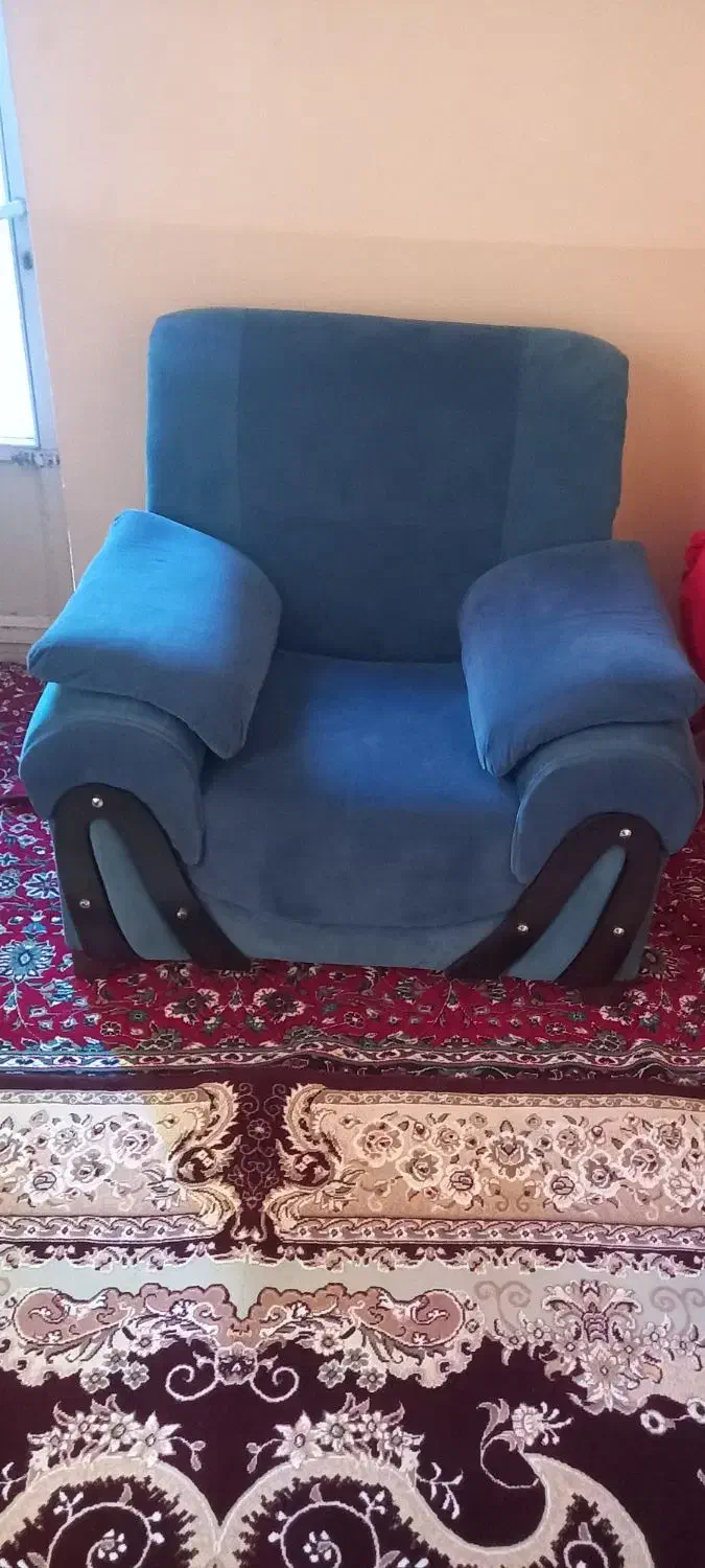 مبلمان هفت نفره شیک در حد نو|مبلمان خانگی و میز عسلی|مینودشت, |دیوار