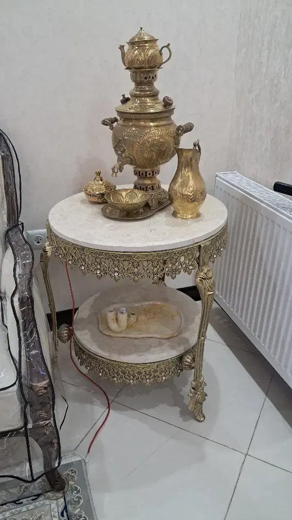 میز خاطر وساعت دیواری آلیاژ  ۶ ملییون|ساعت دیواری و تزئینی|اراک, |دیوار