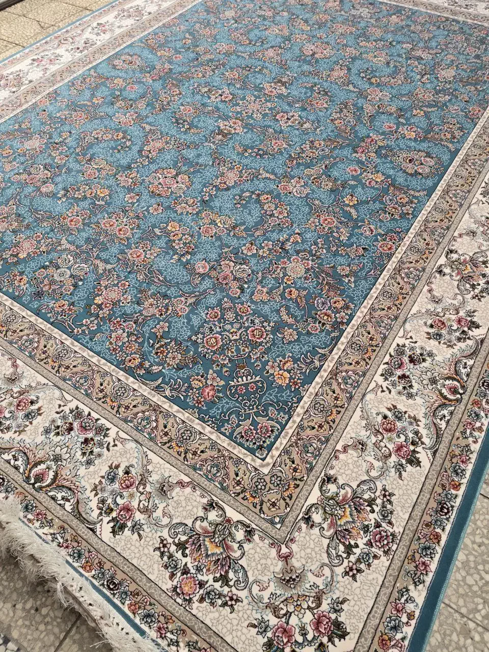 قالی ۷۰۰ و ۱۲۰۰ کاشان|فرش|میناب, |دیوار