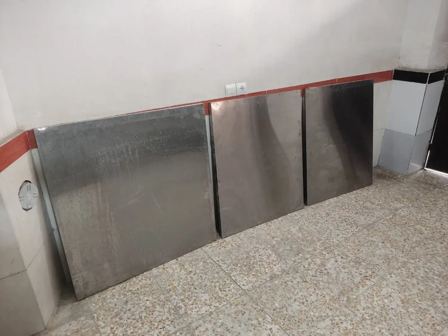 سه عدد ورق استیل در حد نو|عمده‌فروشی|صباشهر, |دیوار