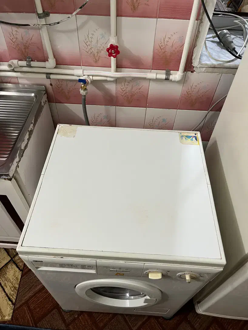 ماشین لباسشویی زانوسی|ماشین لباسشویی و خشک‌کن لباس|زابل, |دیوار