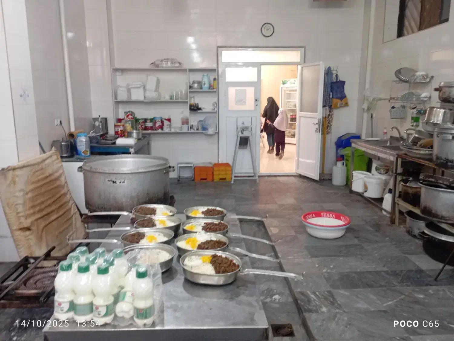 دعوت به همکاری|استخدام خدمات فروشگاه و رستوران|آران و بیدگل, |دیوار