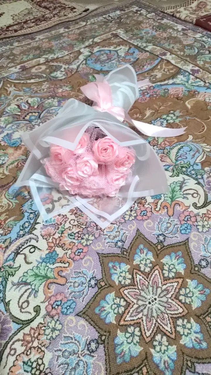 گل روبانی زیبا|گل مصنوعی|بجنورد, |دیوار