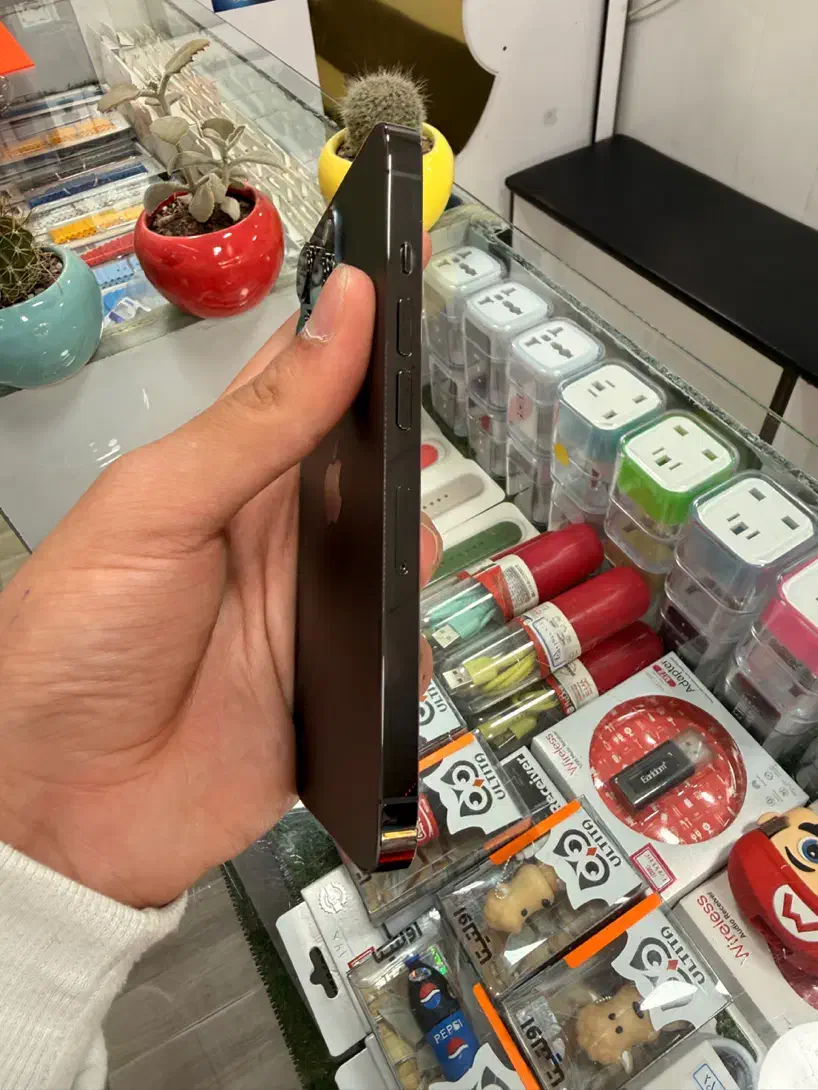 آیفون ۱۳ پرو ۲۵۶ گیگ LLA مشکی خوش قیمت|موبایل|بجنورد, |دیوار