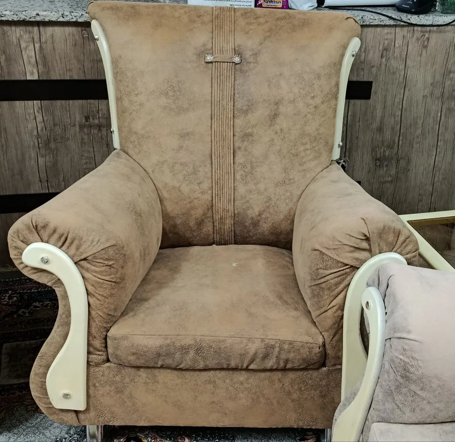 مبلمان|مبلمان خانگی و میز عسلی|سبزوار, قاضی زاد|دیوار