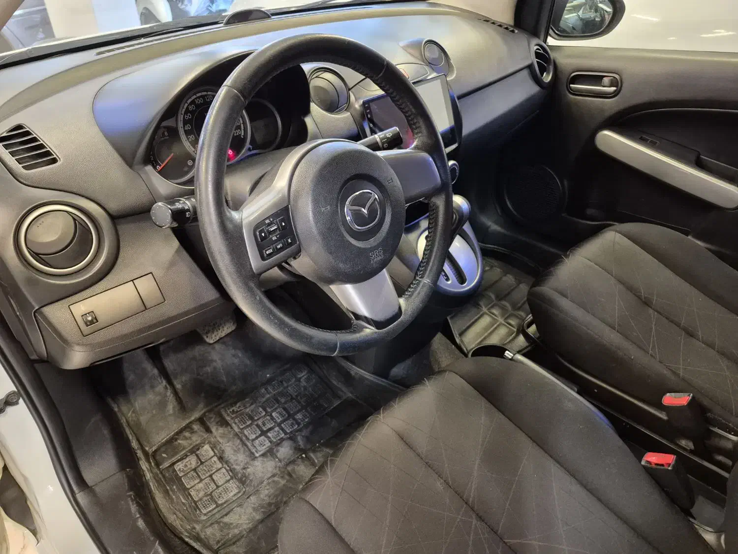 مزدا ۲ تیپ ۲|خودرو سواری و وانت|اصفهان, سعادت‌آباد|دیوار