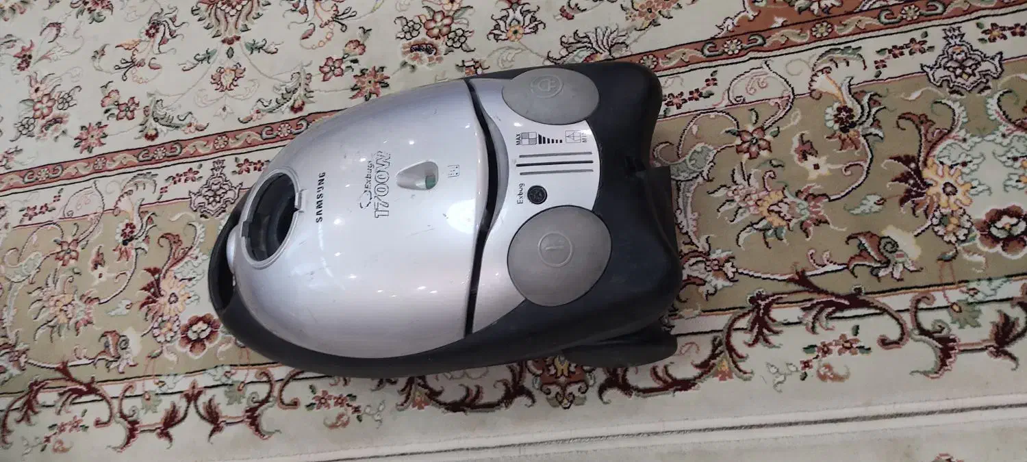 جارو برقی کاملا سالم|جاروبرقی، جارو شارژی، بخارشو|سنندج, |دیوار