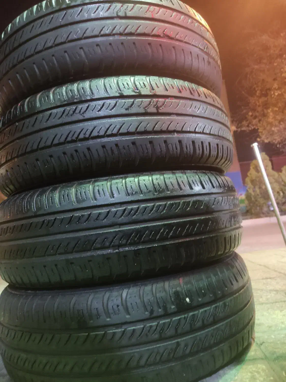 لاستیک ۱۵پژو تایر۱۴|قطعات یدکی و لوازم جانبی|اصفهان, شهرک کاوه|دیوار