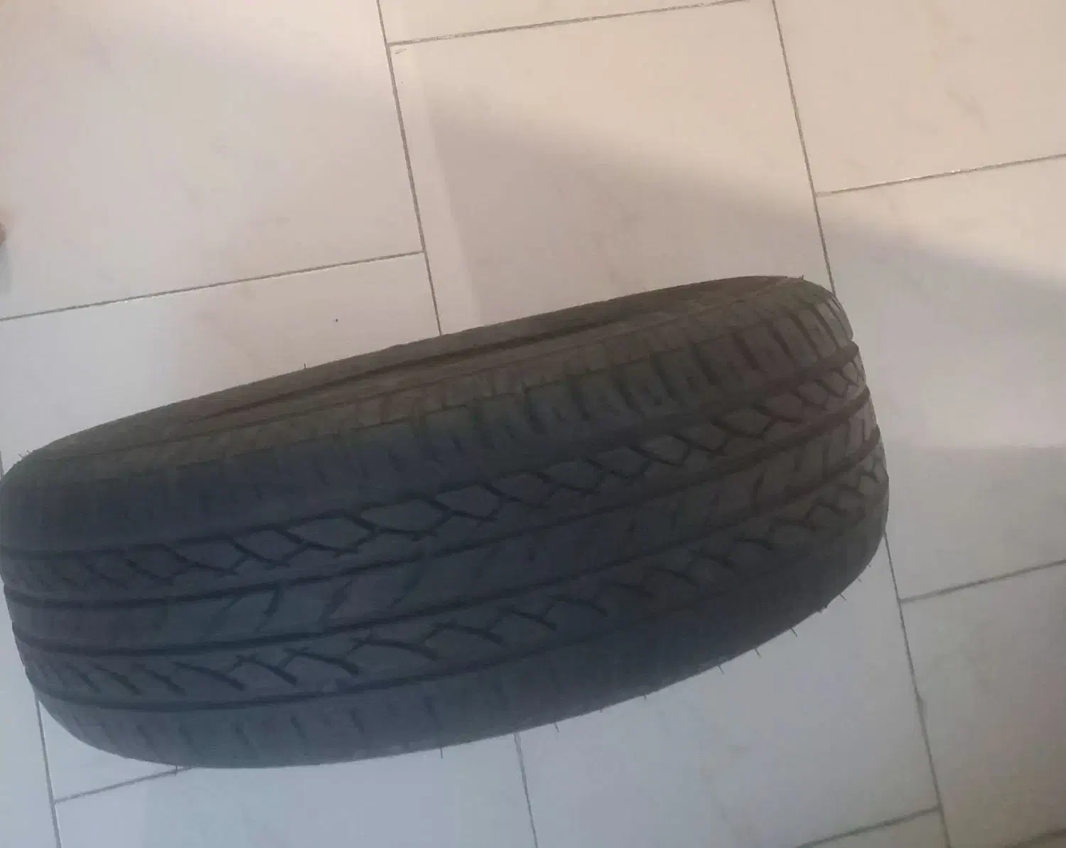 یک عدد رینگ و لاستیک پراید در حد نو|قطعات یدکی و لوازم جانبی|پردیس, فاز ۱۱|دیوار