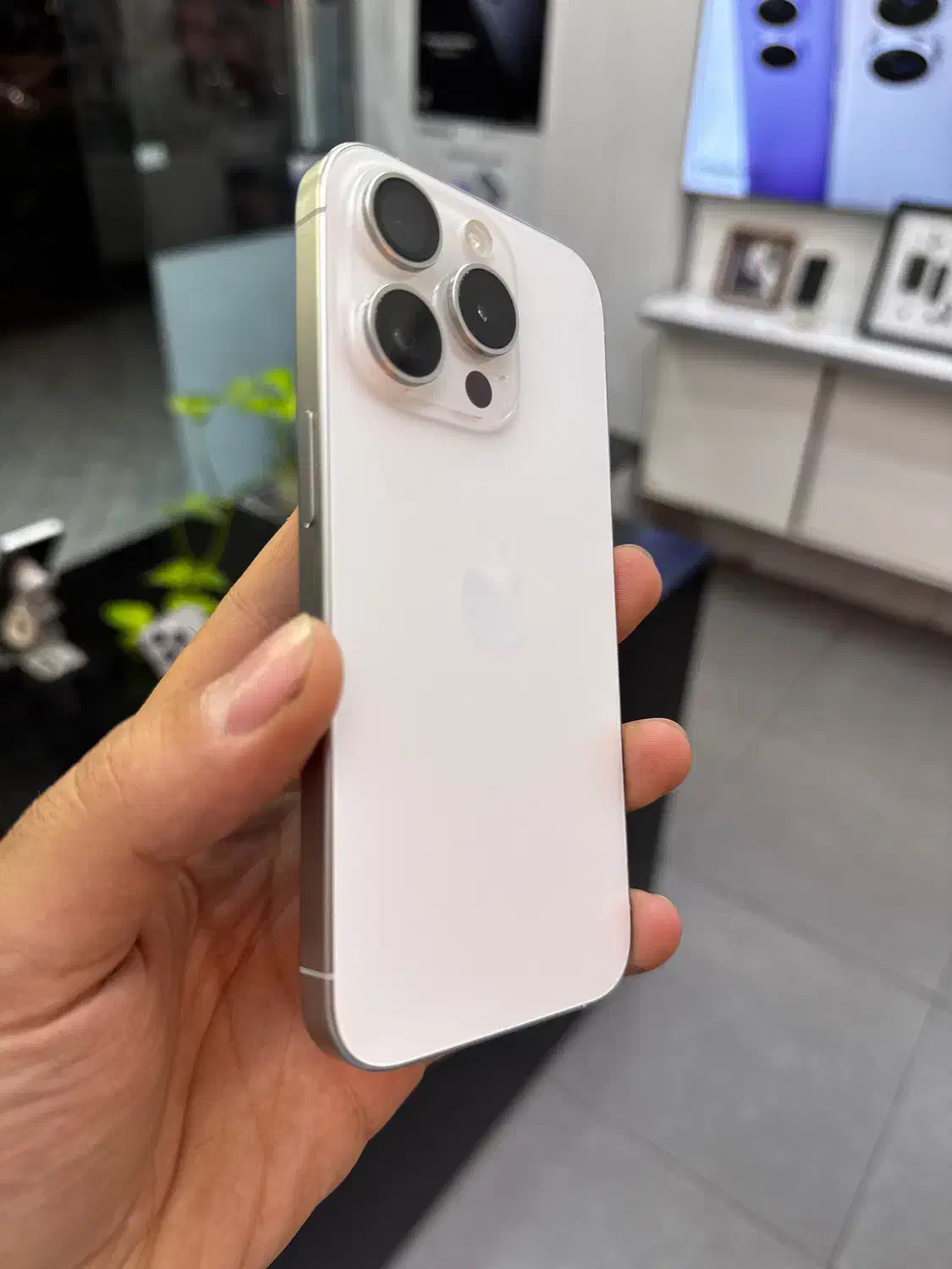 iphone 15 pro 256gb درحد|موبایل|اصفهان, آبشار|دیوار