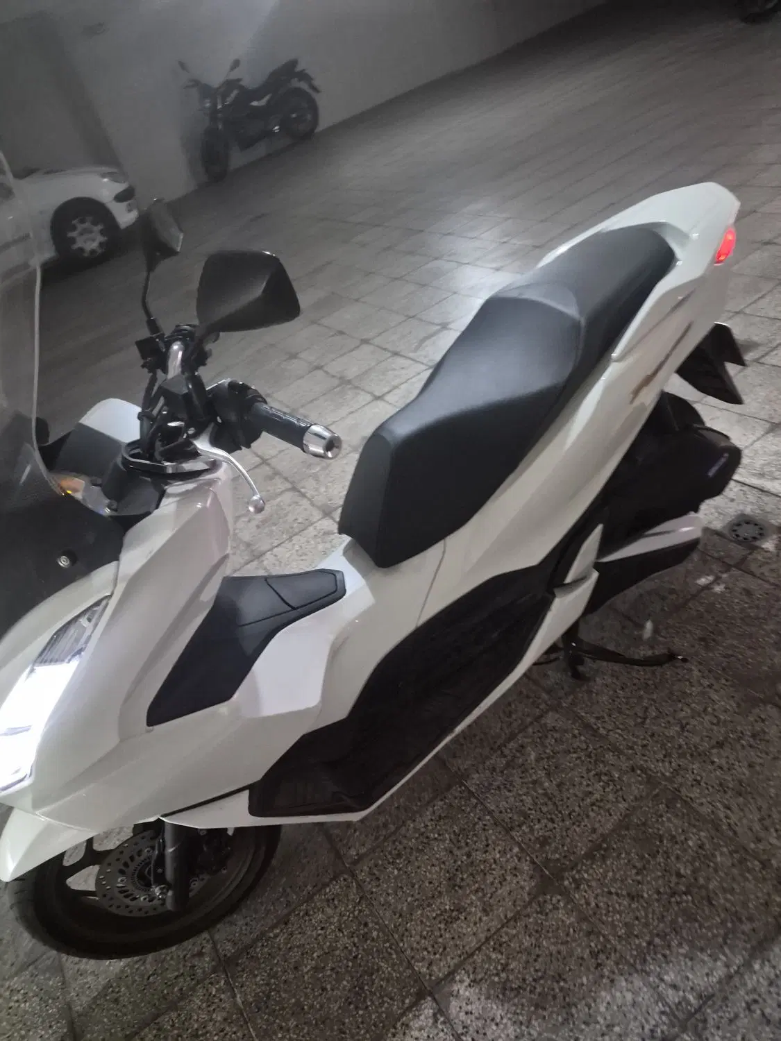 pcx 160 1404|موتورسیکلت|تهران, شیخ هادی|دیوار