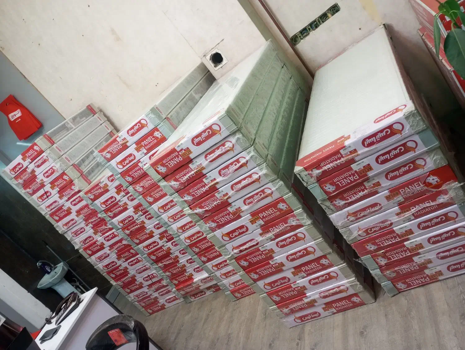 فروش ویژه انواع رادیاتور ایران لورچ و ترک شرایطی|آبگرمکن، پکیج، شوفاژ|مشهد, الهیه|دیوار