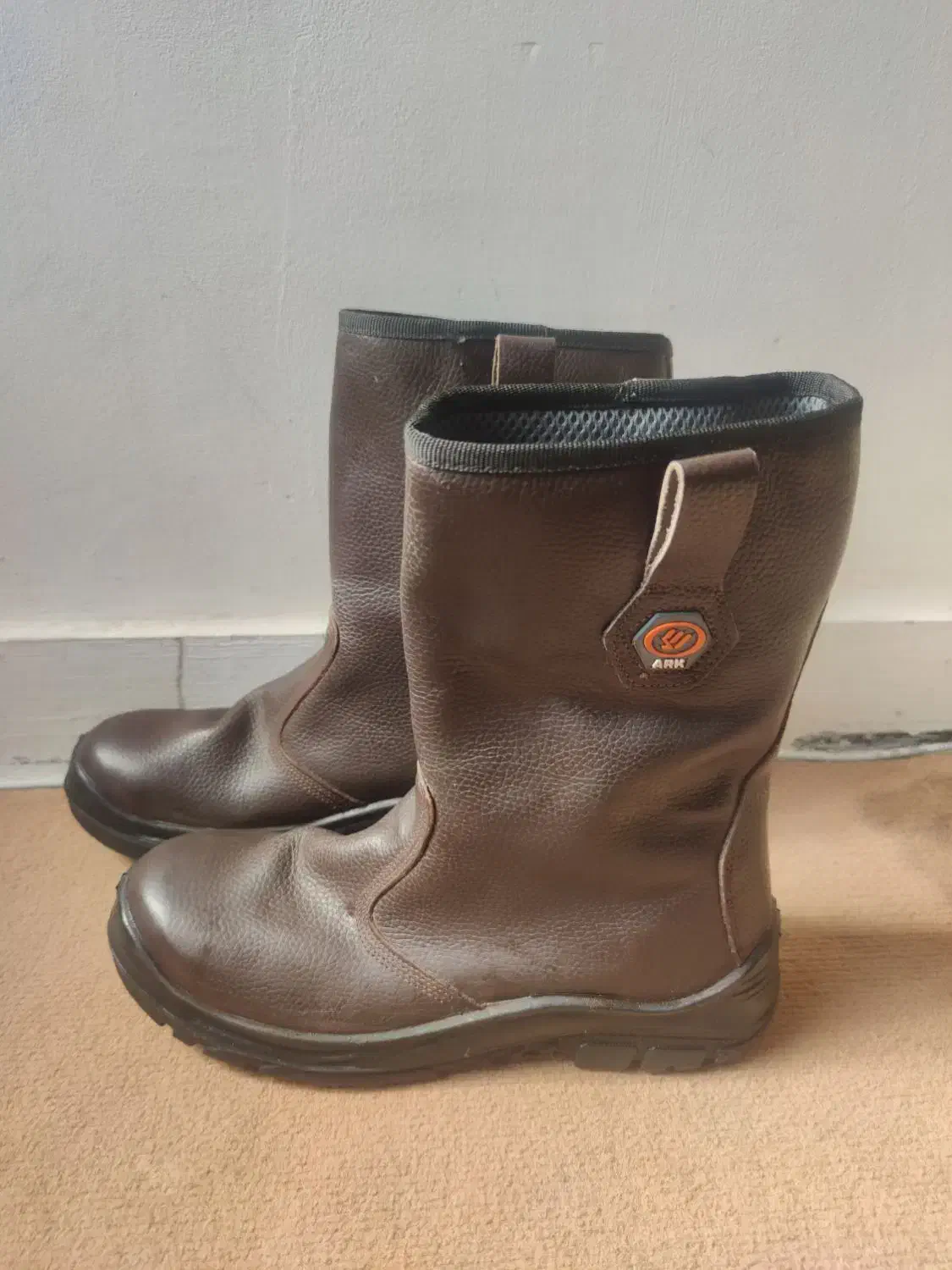 بوت مردانه، کفش حفاری سایز۴۴|کیف، کفش، کمربند|ایذه, |دیوار