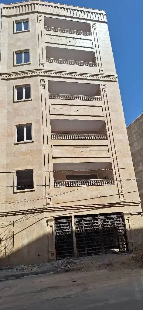 آپارتمان ۱۱۰ متری شاپوری ۵ ،۳ واحد|فروش آپارتمان|خرمآباد, |دیوار