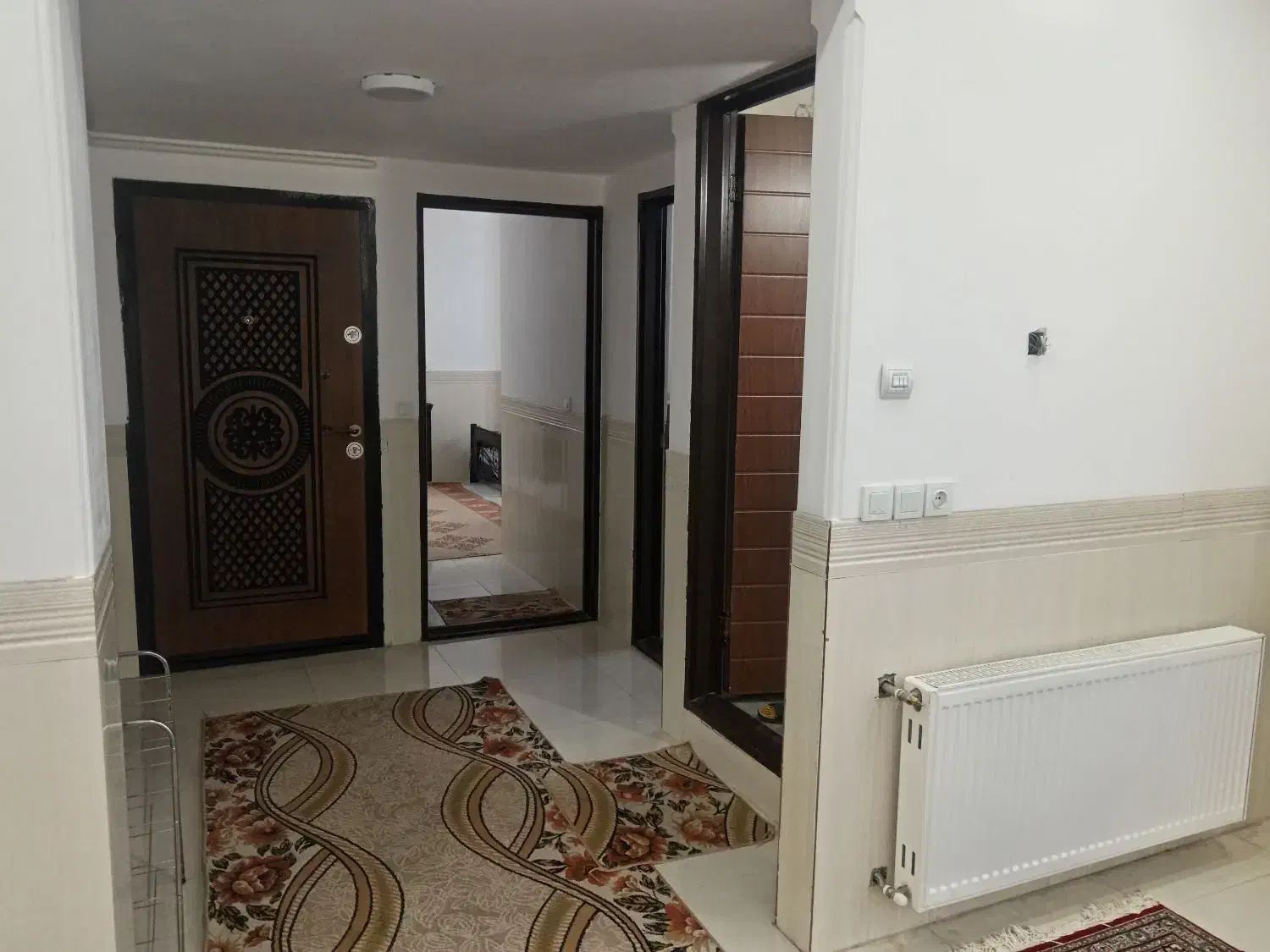 اجاره سوییت آپارتمان فول امکانات ( خونه دربست)|اجارهٔ کوتاه‌مدت آپارتمان و سوئیت|کرمان, |دیوار