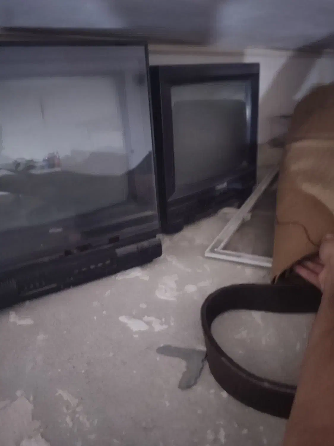 تلویزیون قدیمی برای دکوری|تلویزیون و پروژکتور|بیرجند, |دیوار