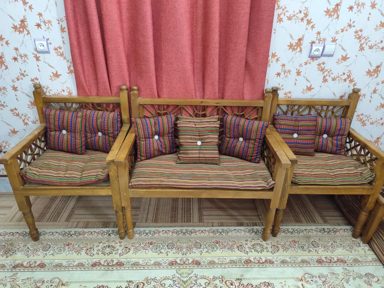 مبلمان سنتی گره|مبلمان خانگی و میز عسلی|قم, آزادگان|دیوار