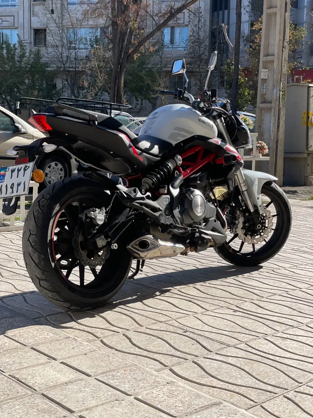 بنلی ۳۰۰ مدل ۱۴۰۰زیر قیمت|موتورسیکلت|مشکیندشت, |دیوار