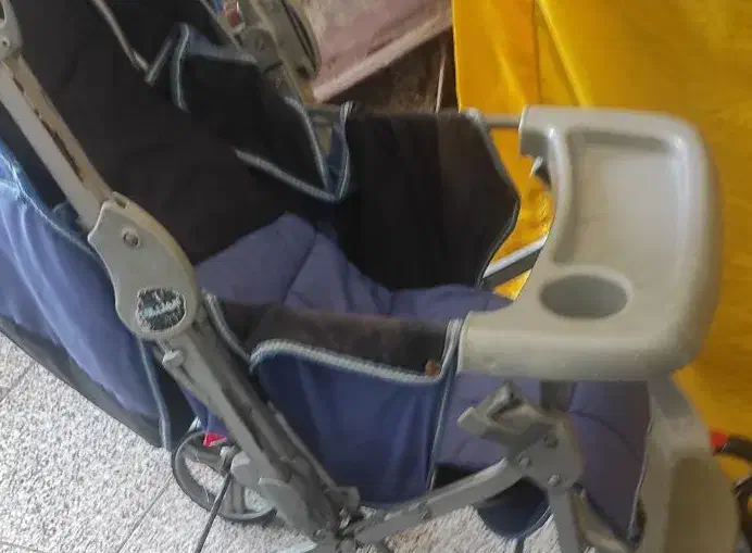 کالسکه زیبا فقط پانصد هزارتومان|کالسکه و لوازم جانبی|نیشابور, سرآب کوشک|دیوار