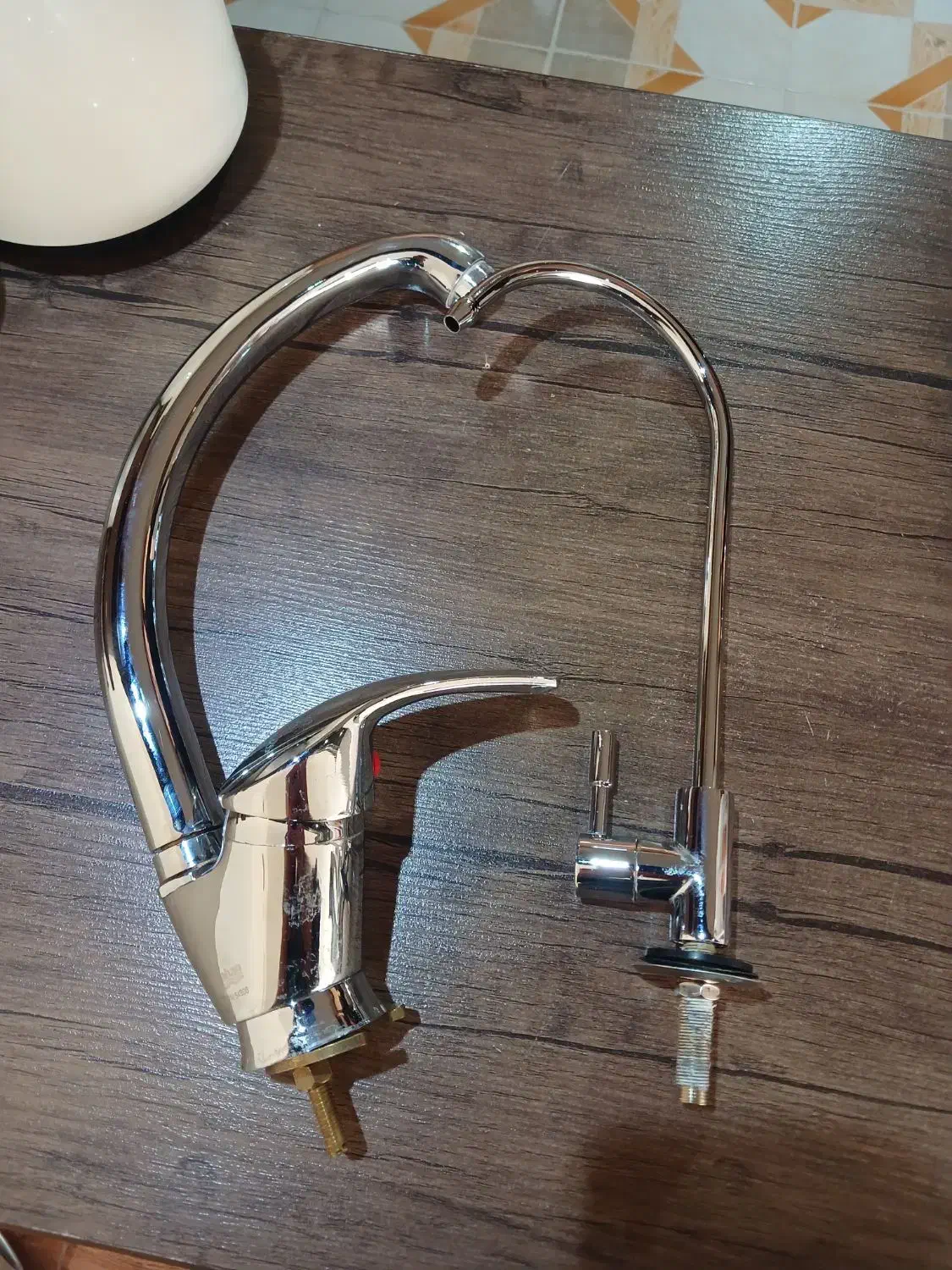 شیر روشویی|لوازم سرویس بهداشتی|شاهین‌شهر, شهرک گلدیس|دیوار