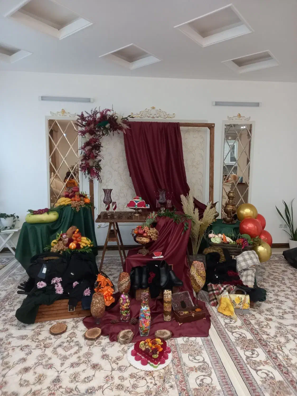 تجهیزات یلدا دکور سفره آرایی حکاکی میوه شب چله|خدمات پذیرایی، مراسم|قم, زنبیل آباد|دیوار