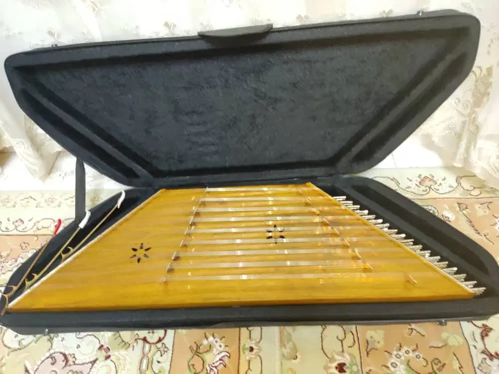 سنتور نو|سازهای سنتی|تبریز, |دیوار