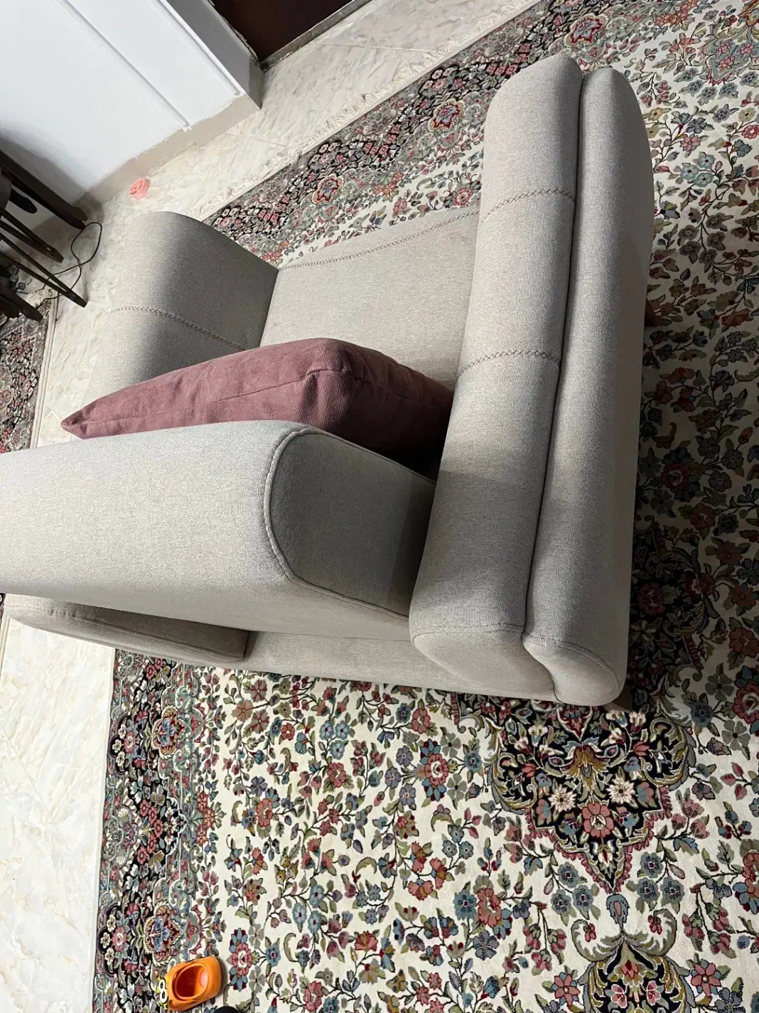 مبل تک نفره و میز جلومبلی|مبلمان خانگی و میز عسلی|کرمان, |دیوار