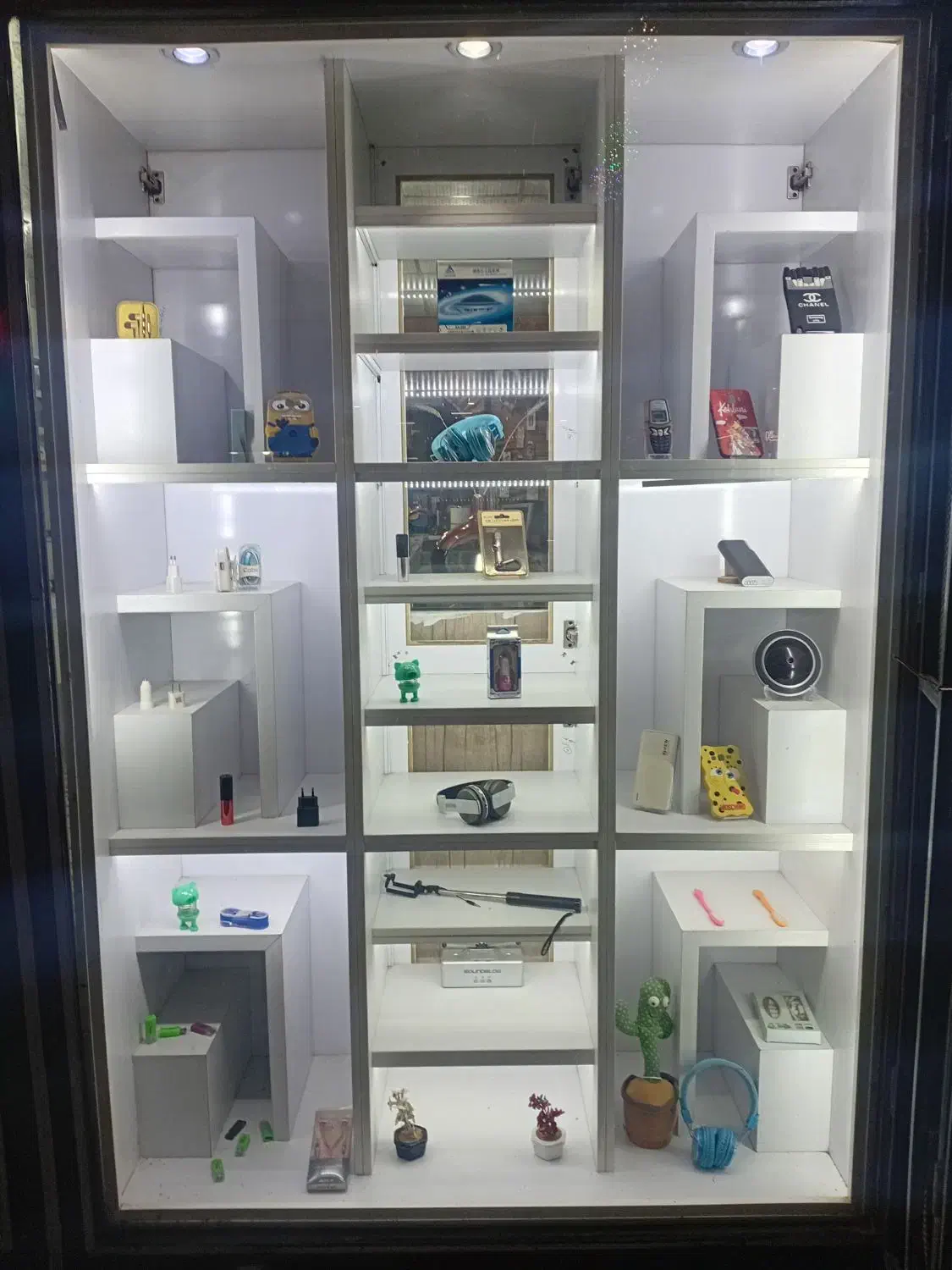 ویترین مغازه ام دی اف|فروشگاه و مغازه|مینودشت, |دیوار