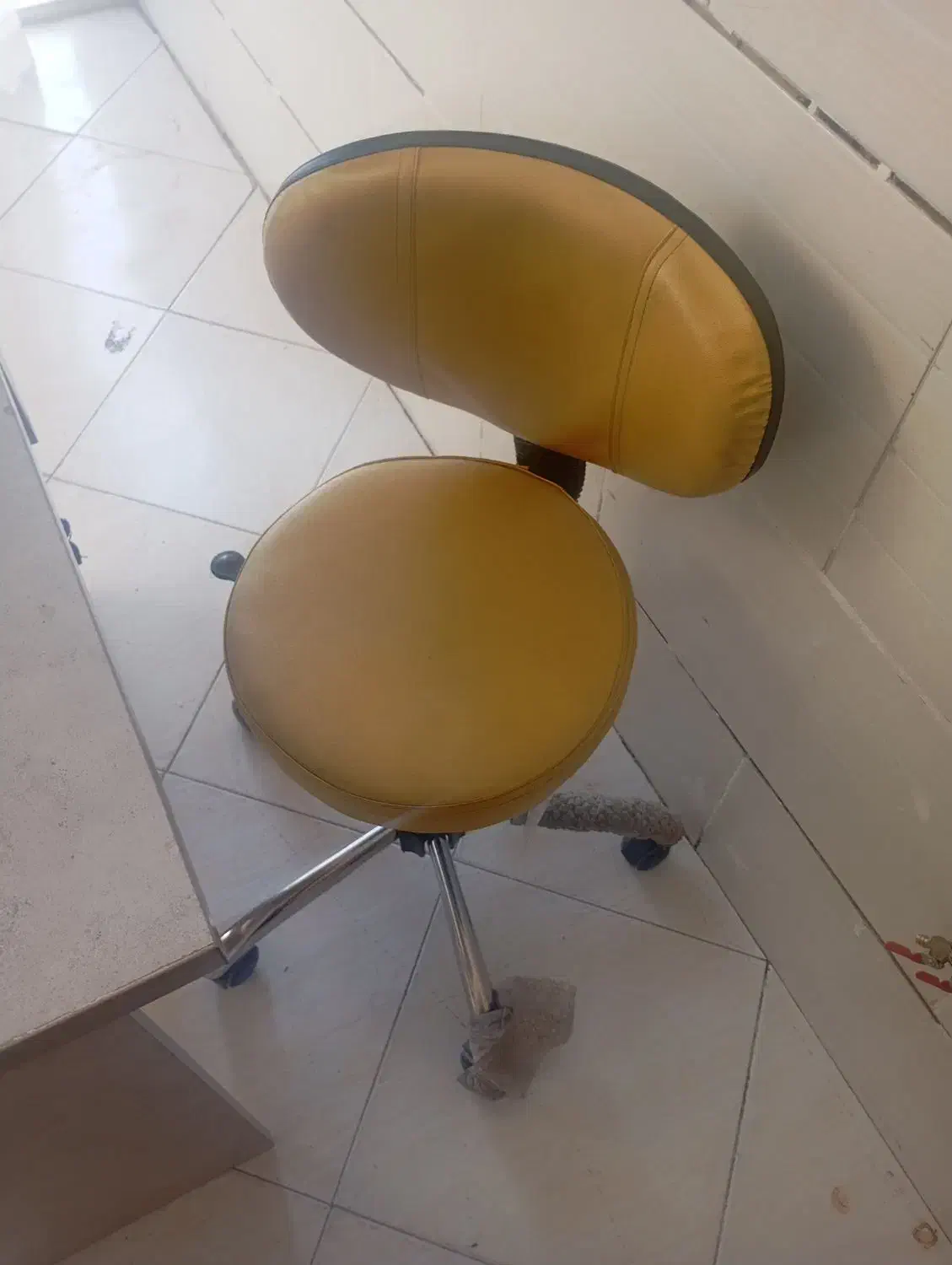 صندلی اصلاح تخت اپلاسیون|آرایشگاه و سالن‌های زیبایی|بم, |دیوار