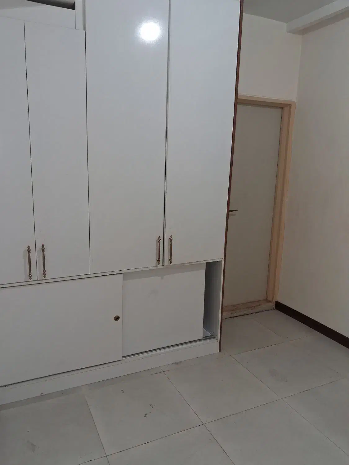 آپارتمان سه خوابه ۱۴۵ متر