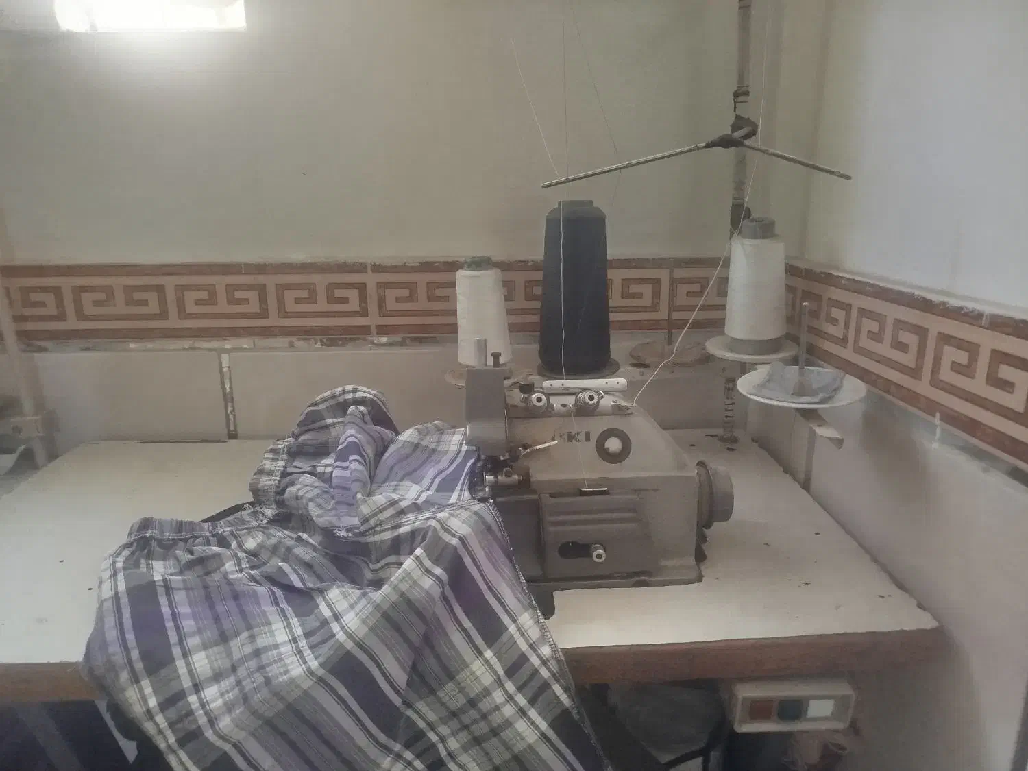 سرروز|چرخ خیاطی و ریسندگی|پاکدشت, پاکدشت (مامازند)|دیوار