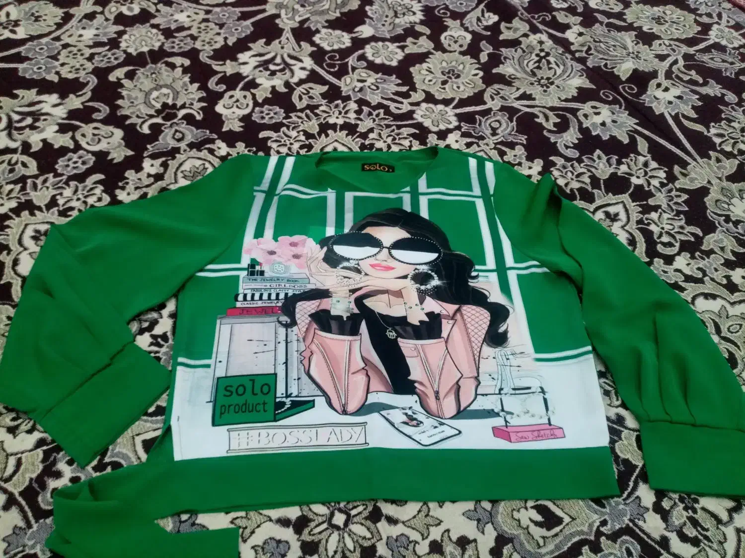 تعدادی لباس|لباس|قرچک, مهدیه|دیوار