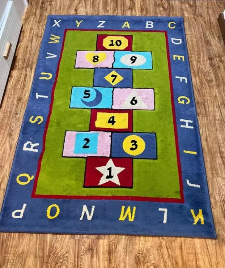 فرش کودک|فرش|شیراز, زرهی|دیوار