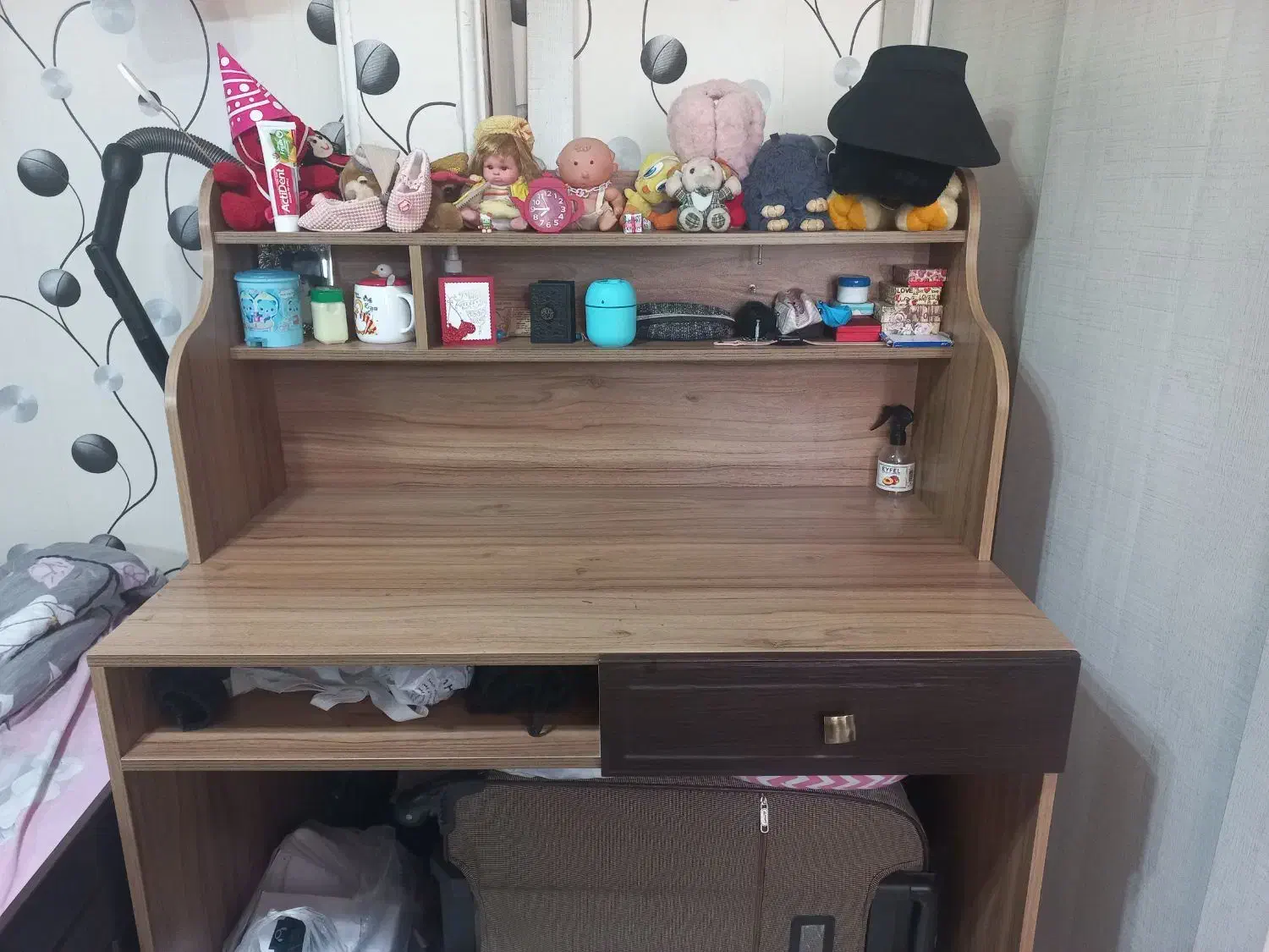 میز تحریر|میز تحریر و کامپیوتر|همدان, |دیوار