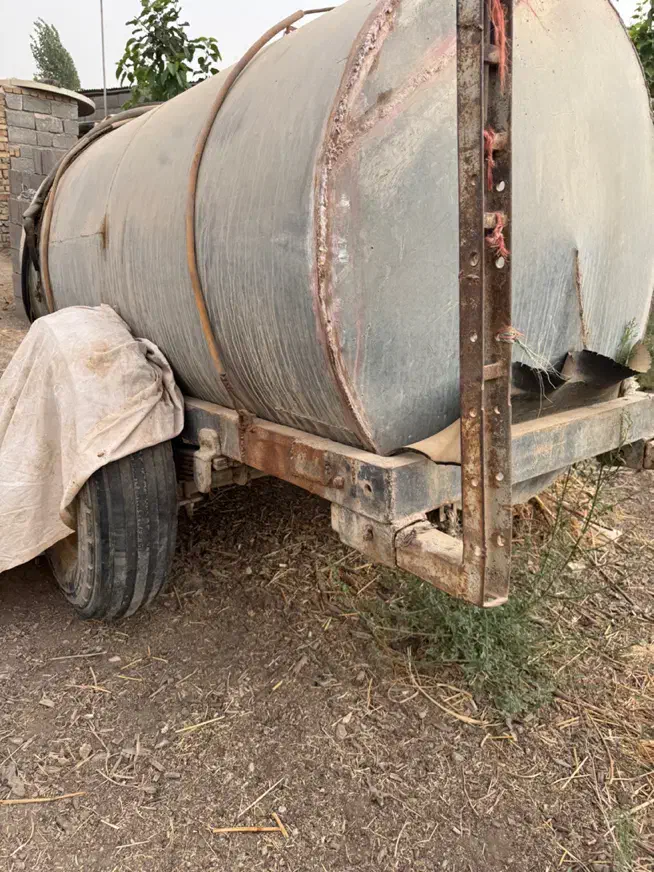 تانکر سمپاش و بذرکار تاکا|ماشین‌آلات صنعتی|هشتگرد, هشتگرد قدیم|دیوار