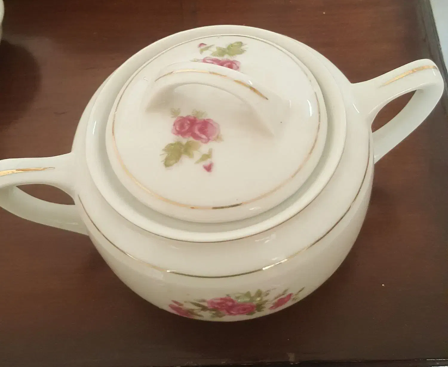 فروش گلسرخی|ظروف سرو و پذیرایی|نطنز, |دیوار