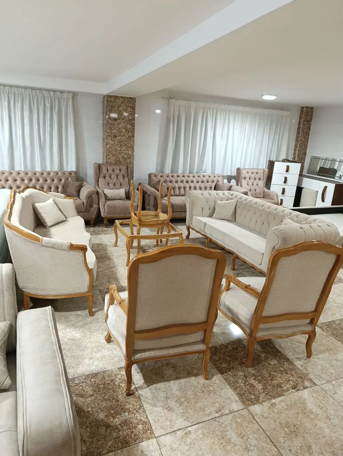 مبل فراسوی موجود مغازه|مبلمان خانگی و میز عسلی|زنجان, |دیوار