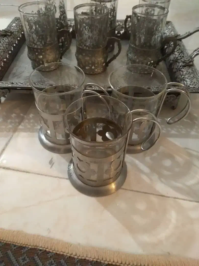 استکان چایی همراه سینی|ظروف سرو و پذیرایی|هشتگرد, فاز ۷ مهستان|دیوار