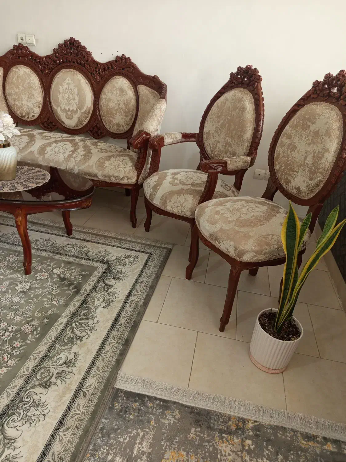 مبل سلطنتی ۹ نفره|مبلمان خانگی و میز عسلی|پاکدشت, پاکدشت (مامازند)|دیوار