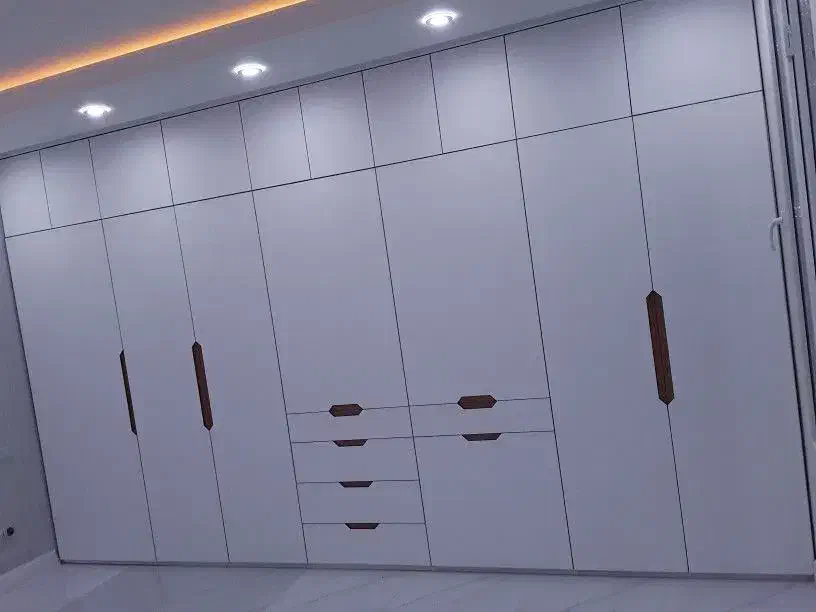 کمد|جاکفشی، کمد، دراور|خرمآباد, |دیوار