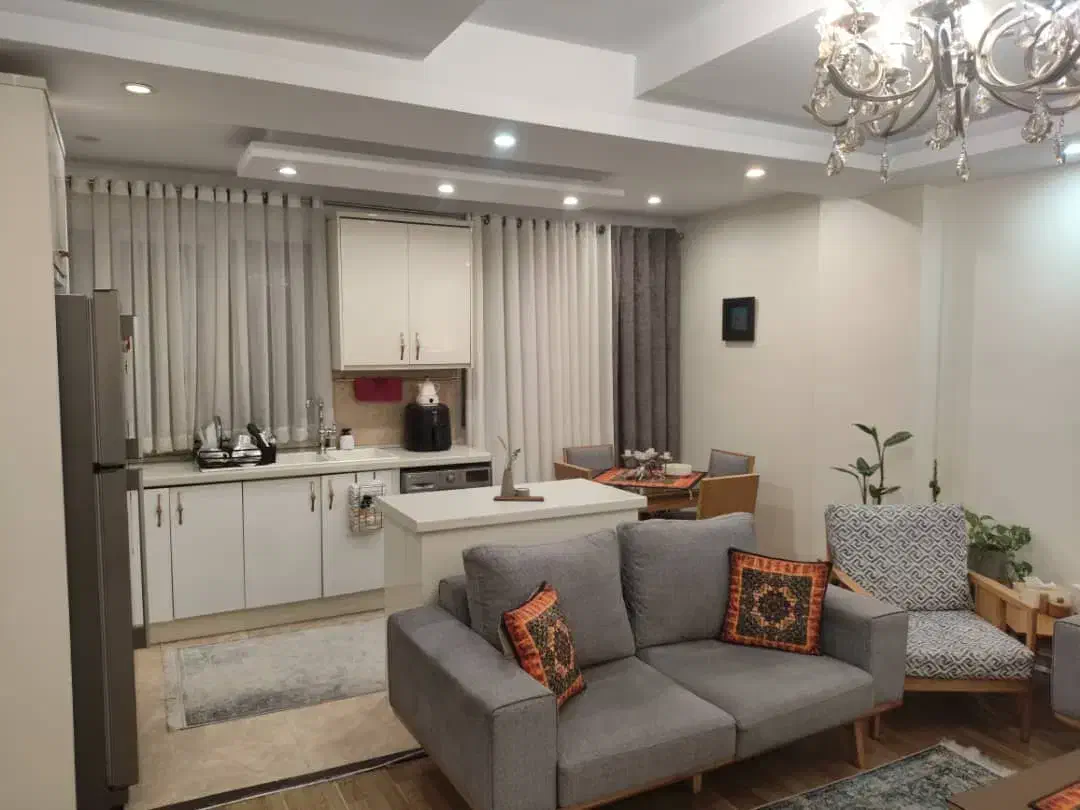 ۶۸ متر فول امکانات ۹ ساله لابی دار شاهین شمالی