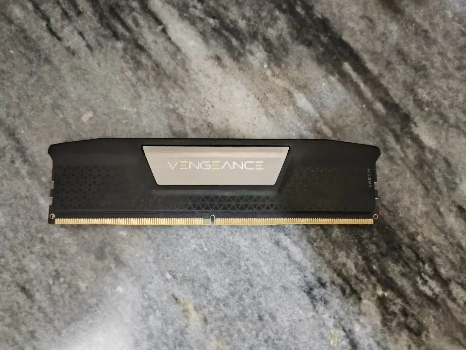 چند قطعه کامپیوتر به فروش میرسد|قطعات و لوازم جانبی رایانه|بوشهر, |دیوار