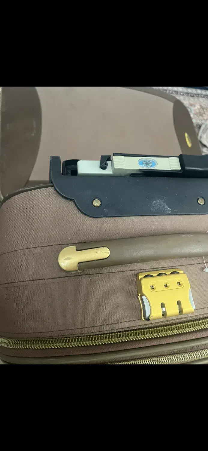 دو عددچمدان سایز بزرگ و متوسط|کیف، کفش، کمربند|اردبیل, |دیوار