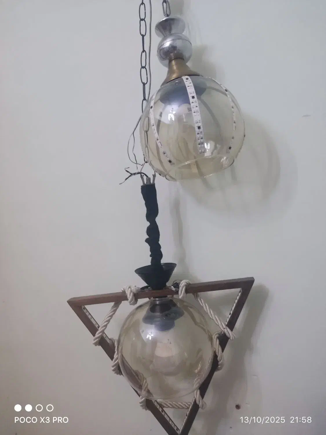 ۲عدد لوستر شیک و کاملا کار دست|لوستر و چراغ آویز|چهارباغ, |دیوار