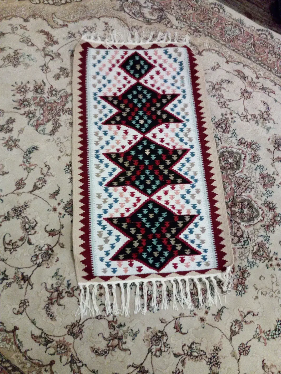 گلیم|گلیم، جاجیم، گبه|کرج, کلاک نو|دیوار