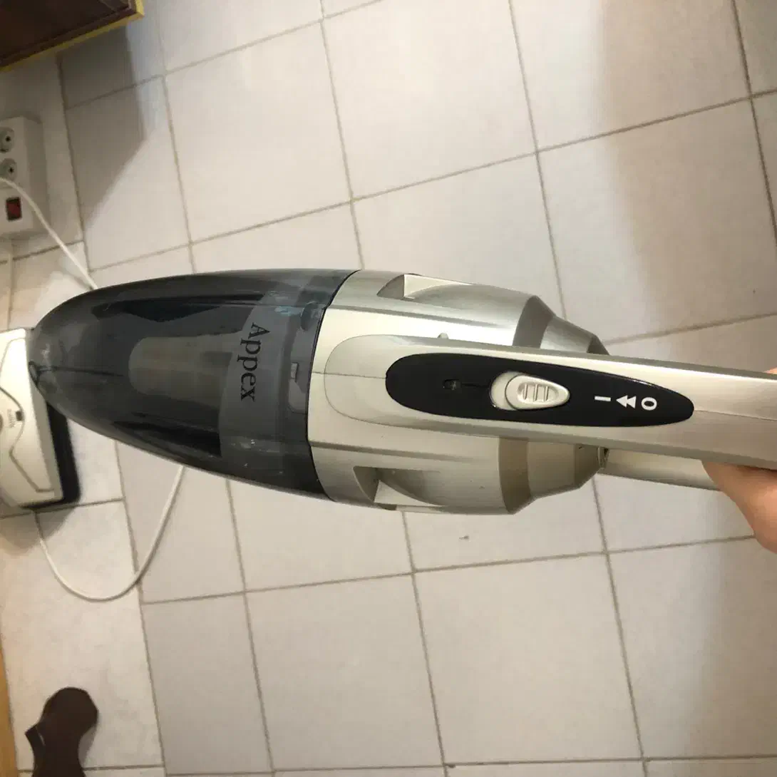 جارو شارژی ایستاده اپکس 24 ولت آلمانی|جاروبرقی، جارو شارژی، بخارشو|رشت, منظریه|دیوار